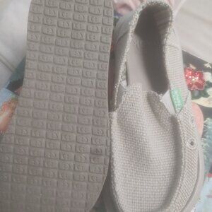 Size 1 childrens Sanuk Slip on